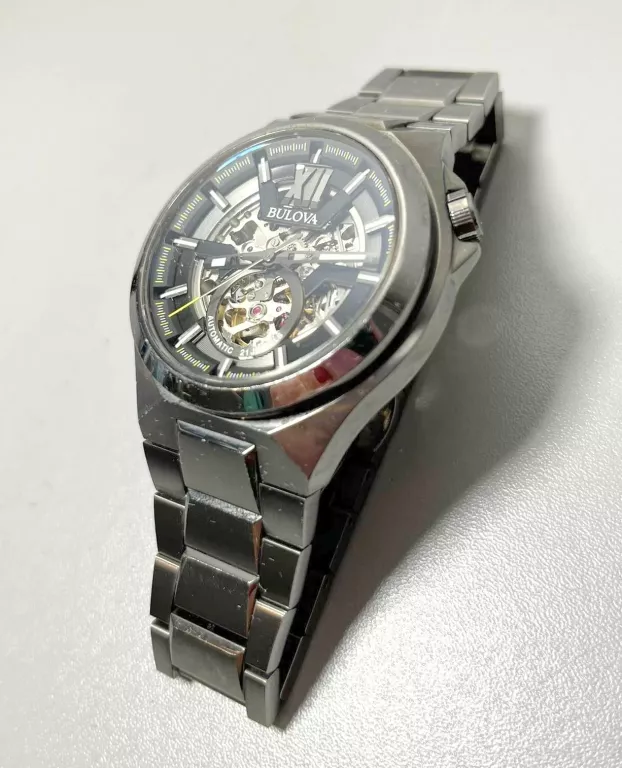 ZEGAREK BULOVA 98A179 OPIS