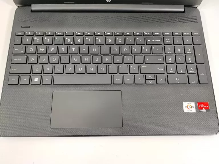 LAPTOP HP 15S-EQ1086NW 15,6 AMD ATH 4/250 GB SSD