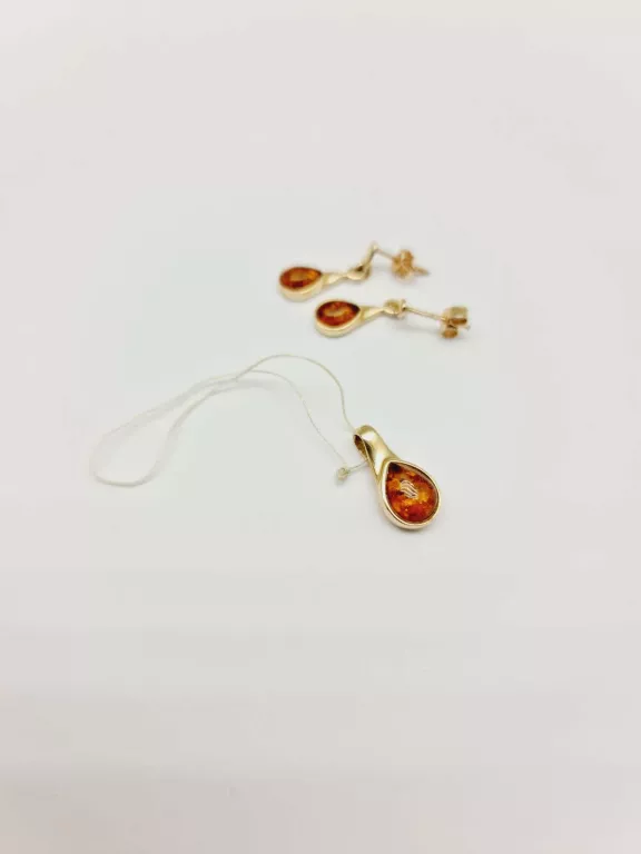 zestaw-bizuterii-yes-kolczyki-zawieszka-bursztyn-stan-uzywany