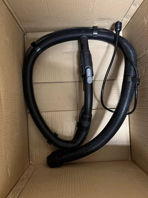 odkurzacz-pioracy-karcher-se-4001-stan-uzywany