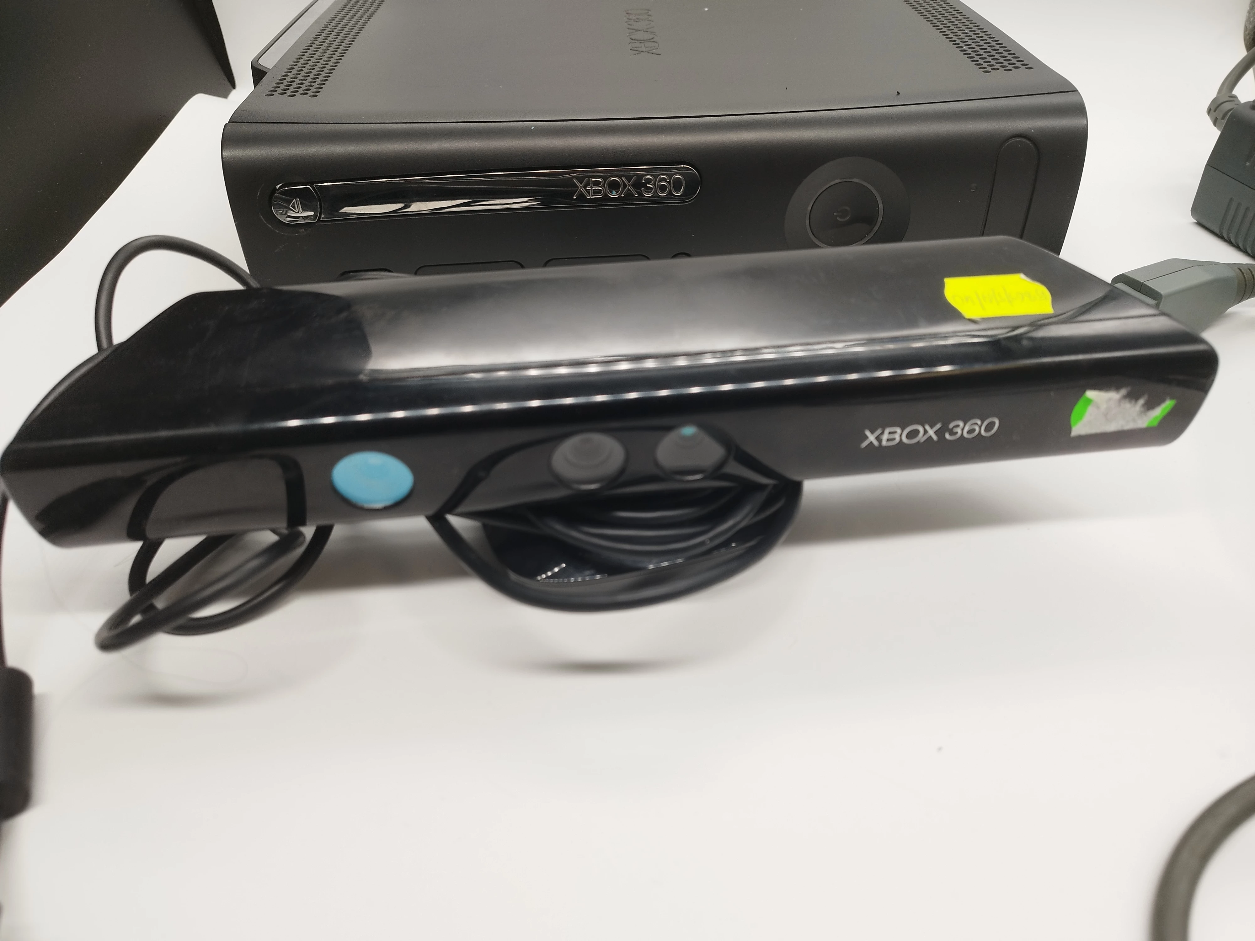 konsola-xbox-360-fat-zasilacz-kolor-czarny