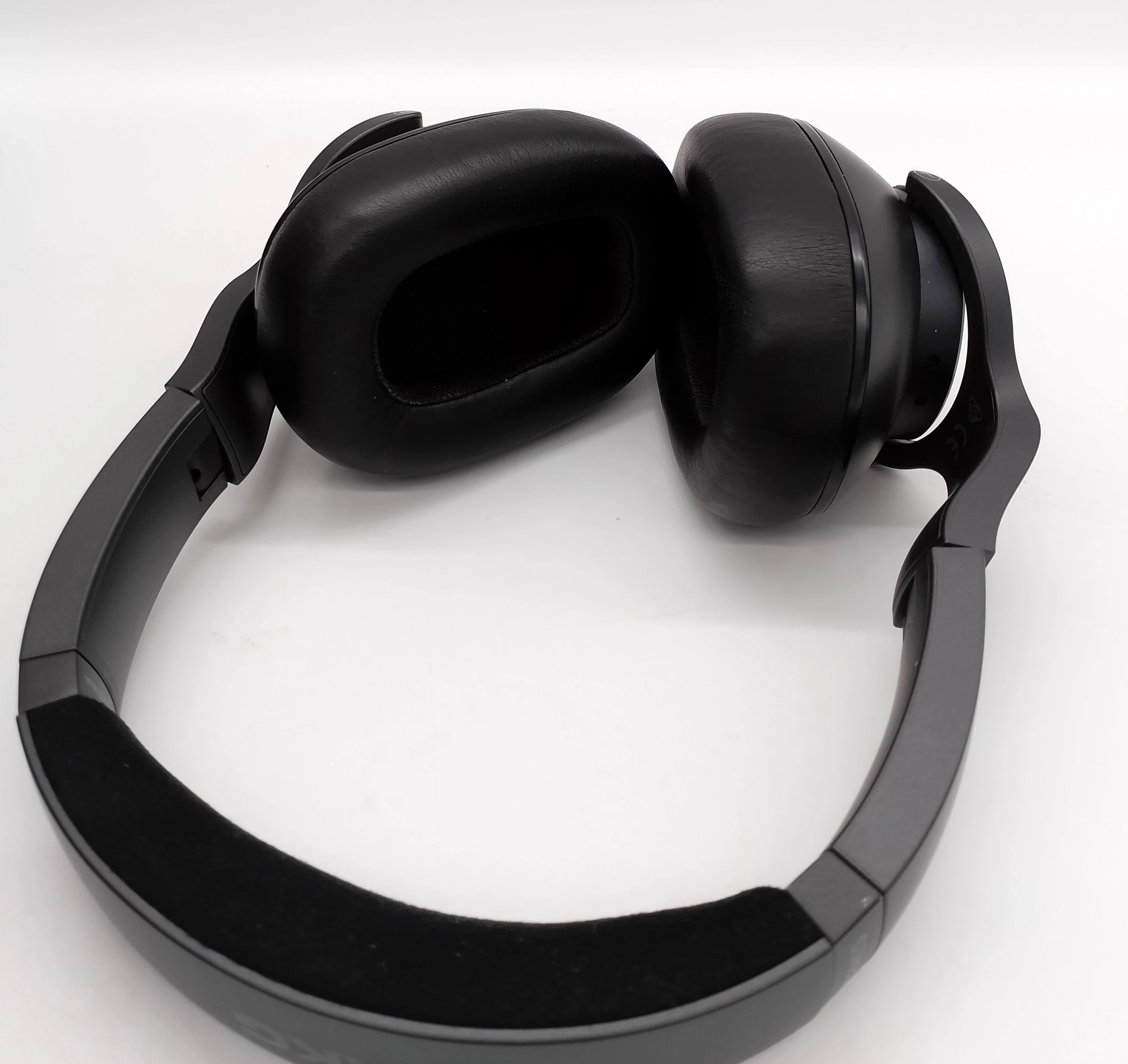 sluchawki-akg-n700nc-m2-marka-akg