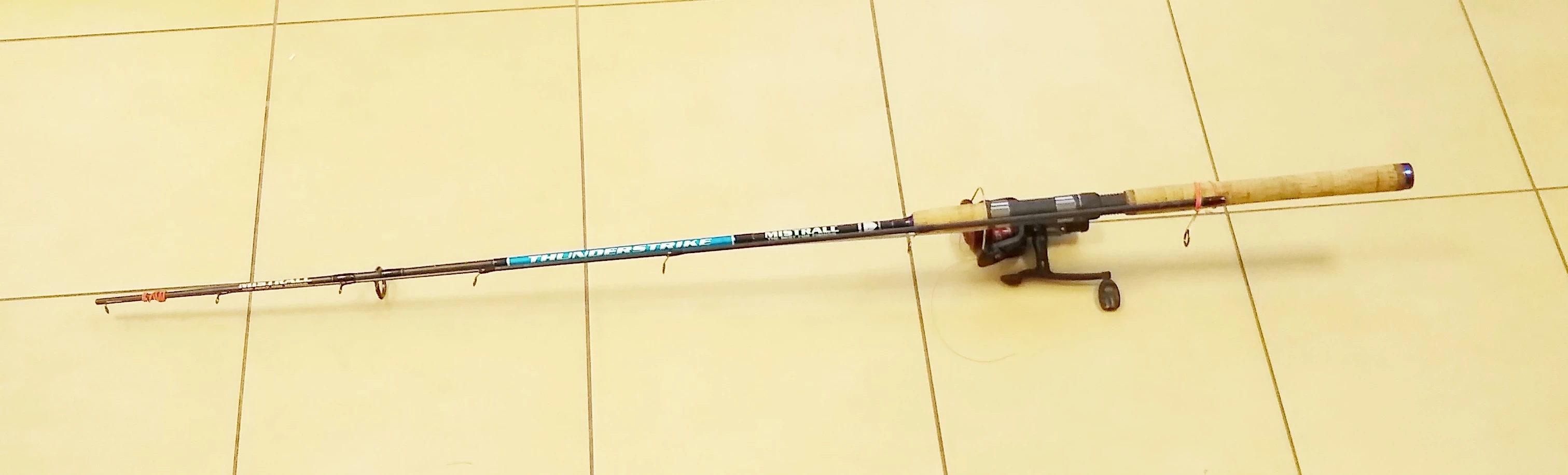 spinning-mistrall-tournament-spin-240m-10-30g-marka-mistrall