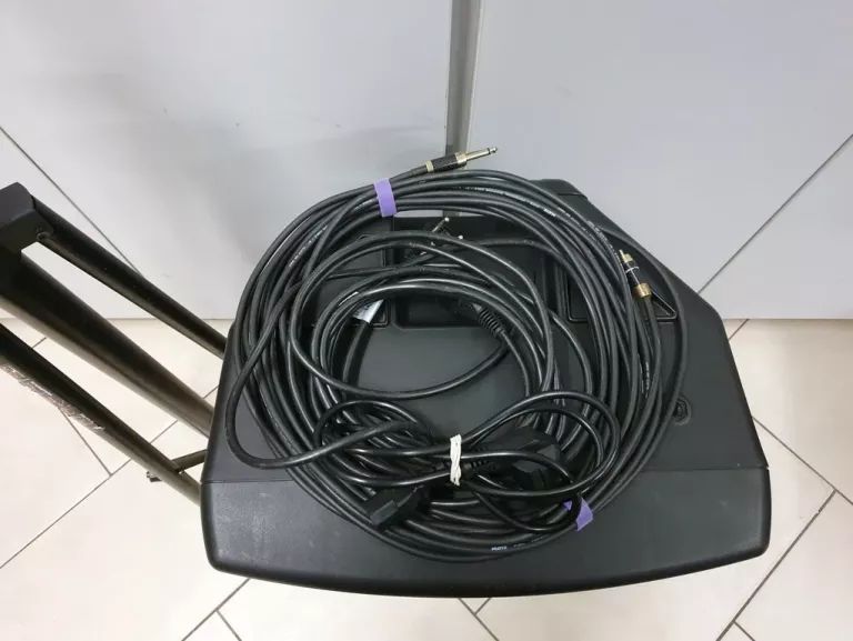 KOLUMNY ESTRADOWE AKTYWNE JBL EON 615 + STATYW