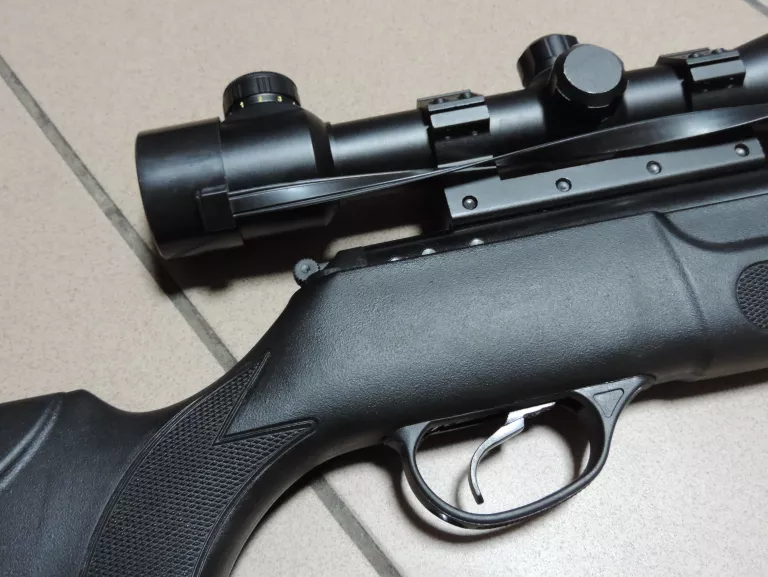 WIATRÓWKA HATSAN MOD 90 5,5MM Z OPTYKĄ 7X50