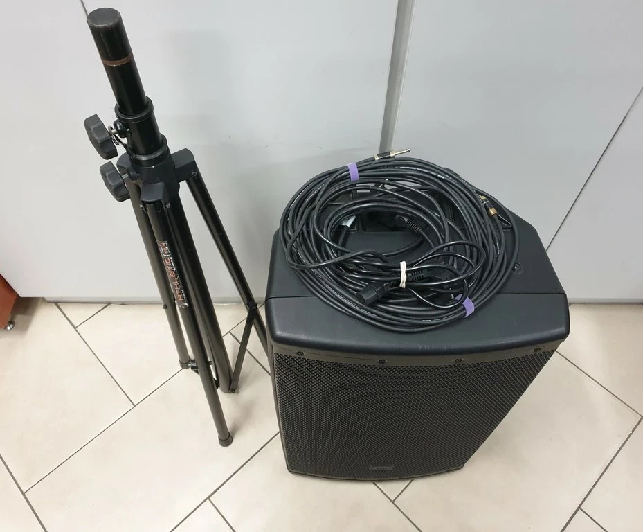 kolumny-estradowe-aktywne-jbl-eon-615-statyw-marka-jbl