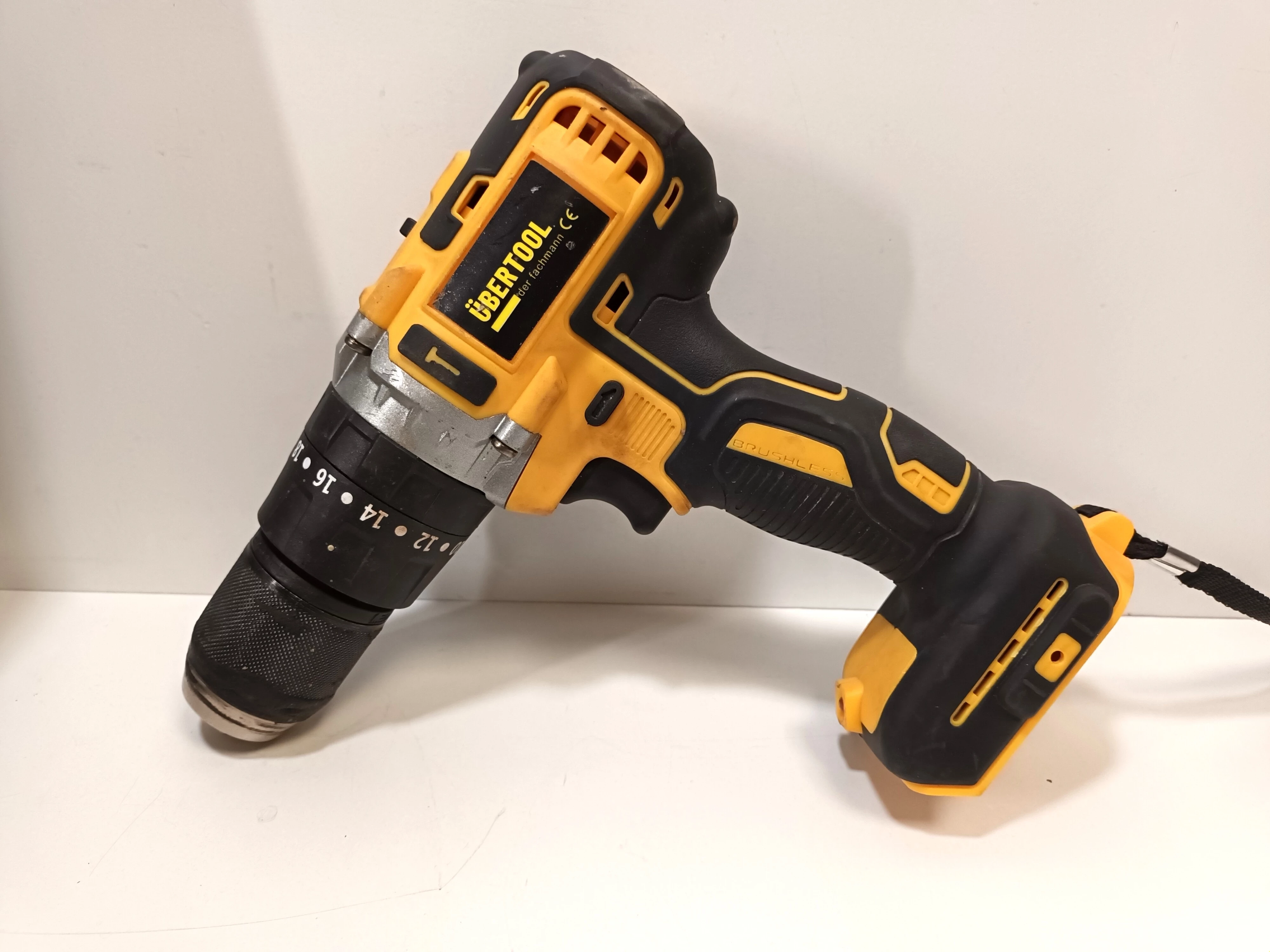 zestaw-narzedzi-ubertool-klucz-udarowy-wkretark-napiecie-v-inna