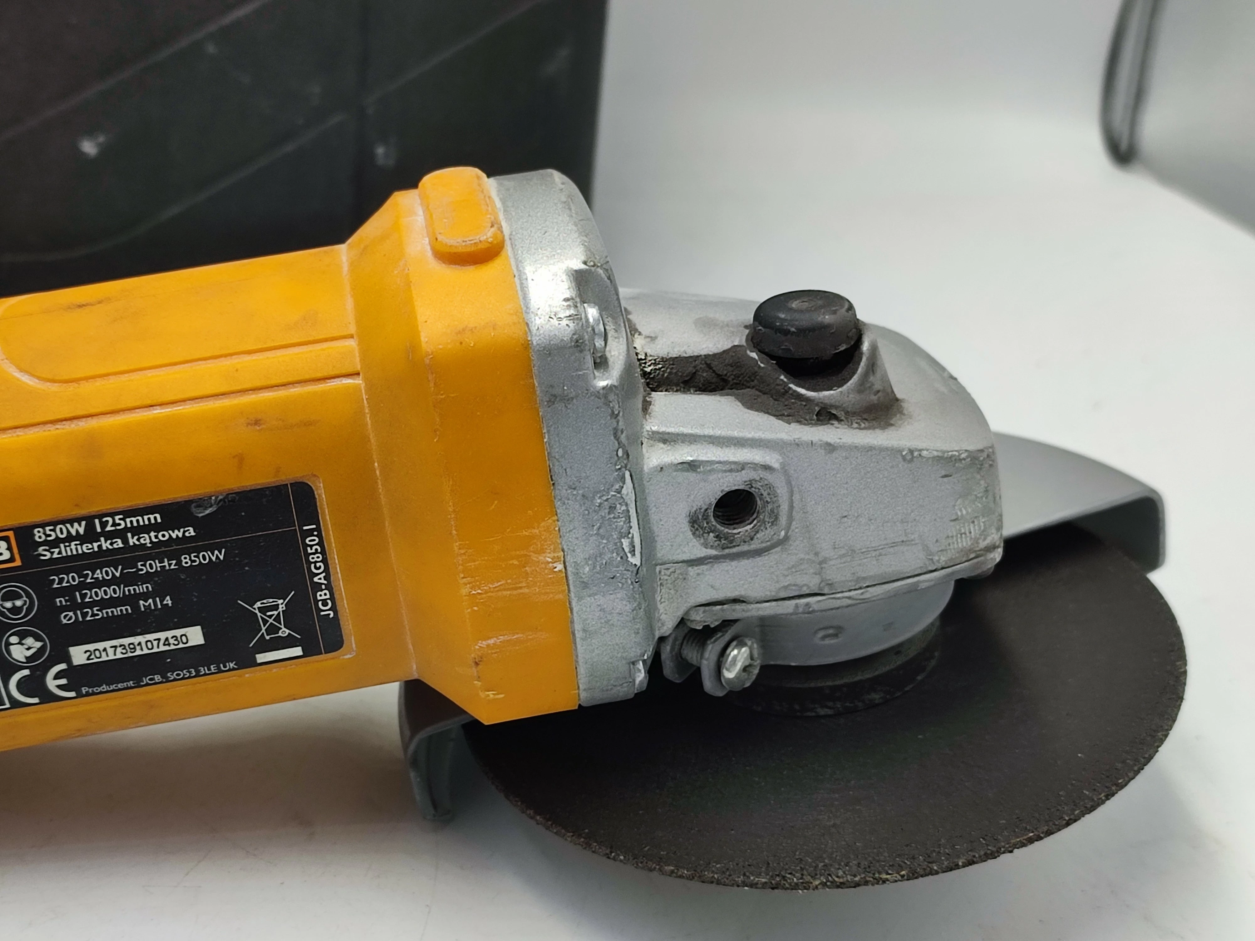 szlifierka-katowa-jcb-ag850-ean-gtin-5052931590964