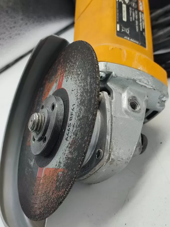 szlifierka-katowa-jcb-ag850-marka-jcb