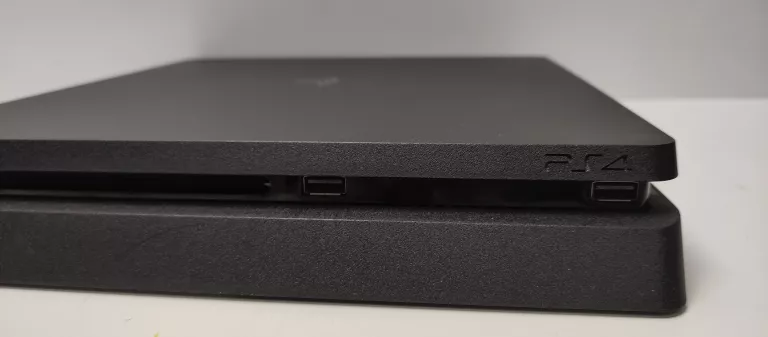 konsola-ps4-cuh-2116a-dysk-wbudowana-pamiec-500-gb