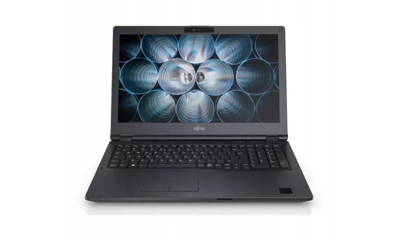 FUJITSU E4511 15,6 INTEL I3 512 GB 11GEN RAM 8GB