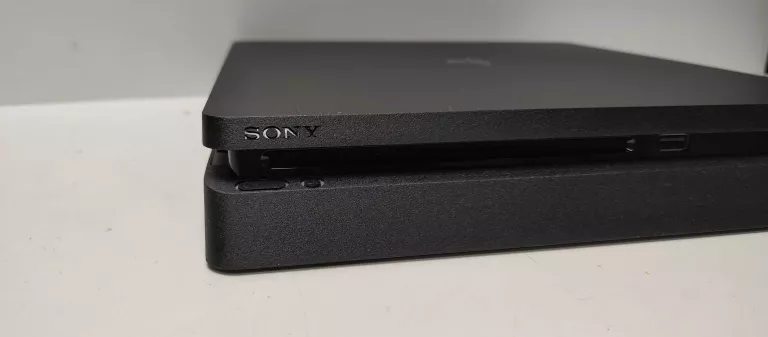 konsola-ps4-cuh-2116a-kolor-czarny