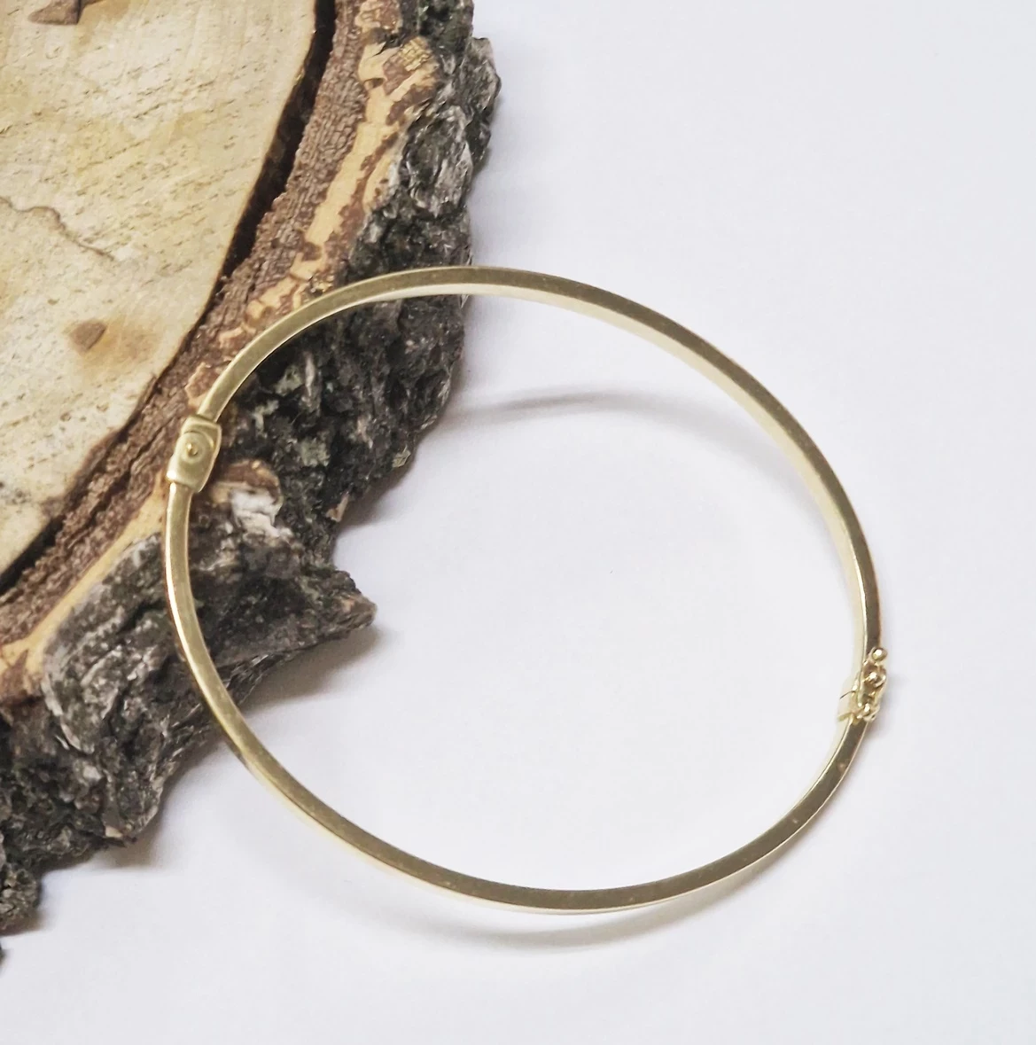 sztywna-zlota-bransoletka-493-p585-stan-powystawowy