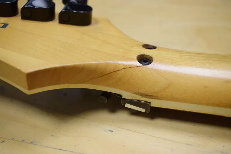 GITARA ELEKTRYCZNA IBANEZ S520 EX