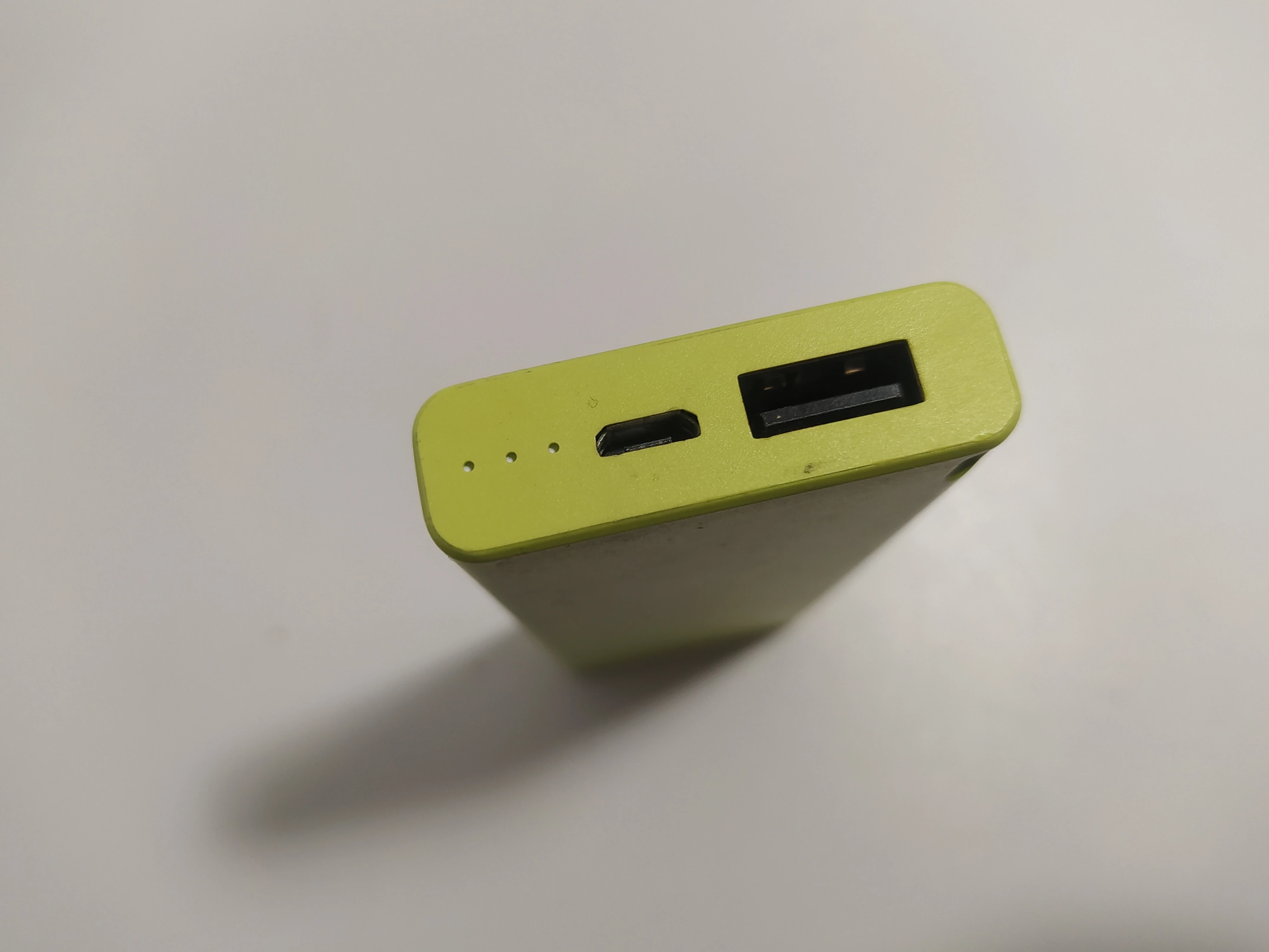 powerbank-maxcom-6000-mah-fast-charge-thin6000gr-pojemnosc-akumulatora-6000