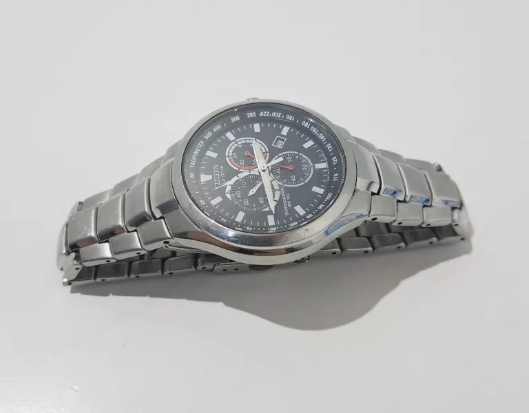 zegarek-citizen-h500-s063574-funkcje-datownik