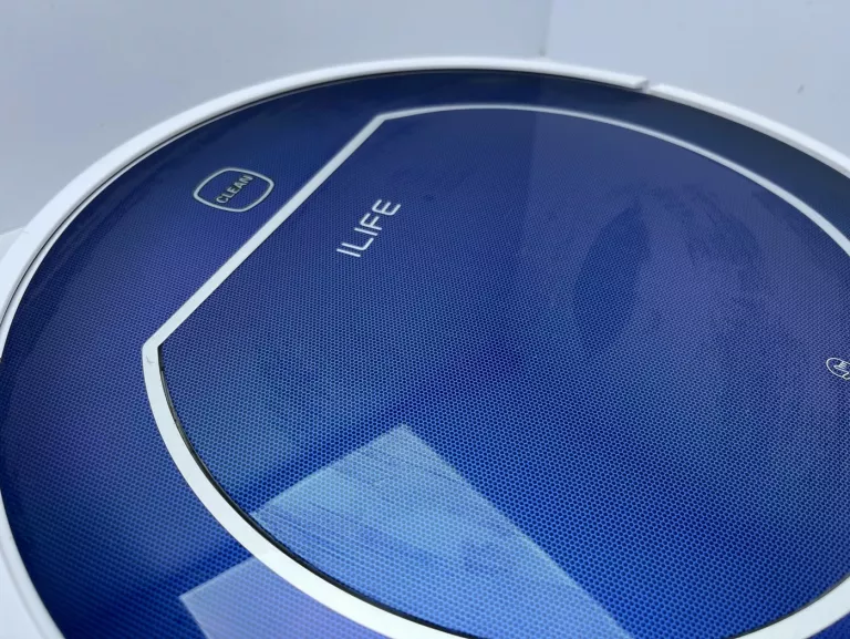 ROBOT SPRZĄTAJĄCY ILIFE V7