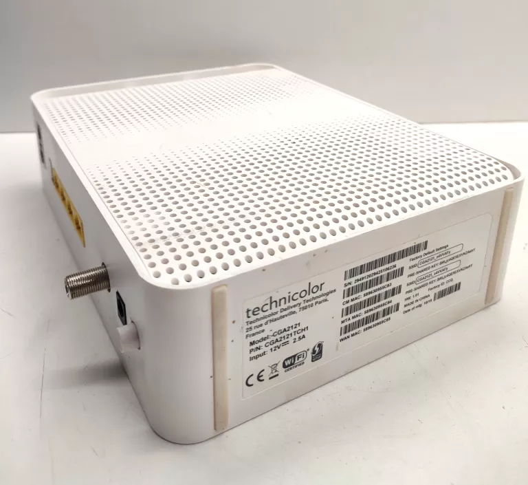 ROUTER TECHNICOLOR CGA2121 ZASILACZ