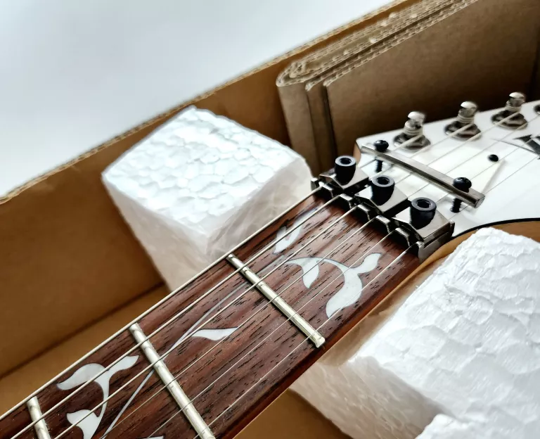 gitara-elektryczna-ibanez-jem-jr-wh-gw-130924r-stan-uzywany