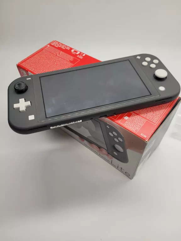 KONSOLA  NINTENDO SWITCH LITE ZESTAW