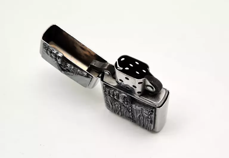 ZAPALNICZKA BENZYNOWA ZIPPO ŚMIERĆ/GAME OVER