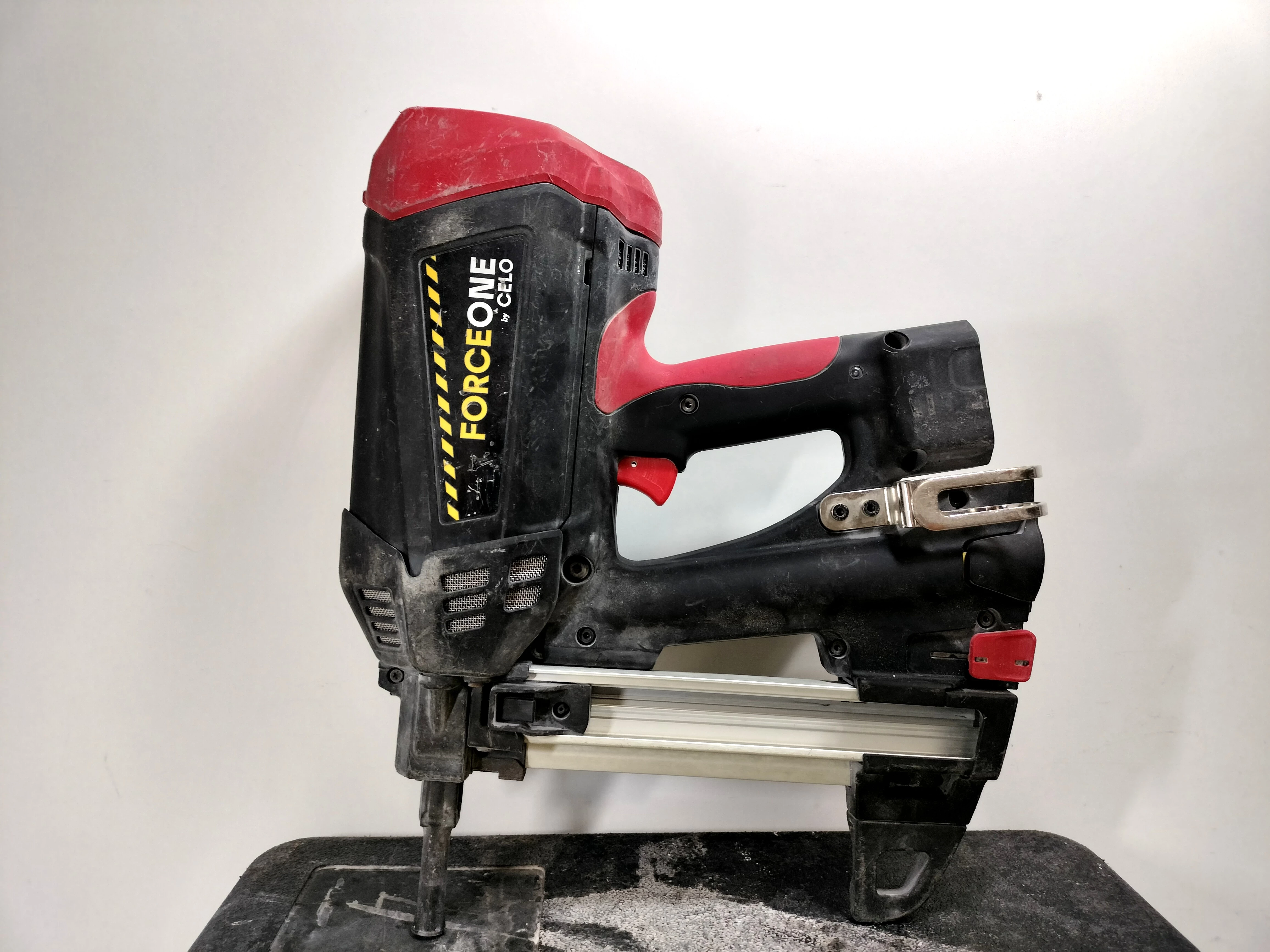 gwozdziarka-osadzak-gazowy-celo-force-one-d-marka-celo