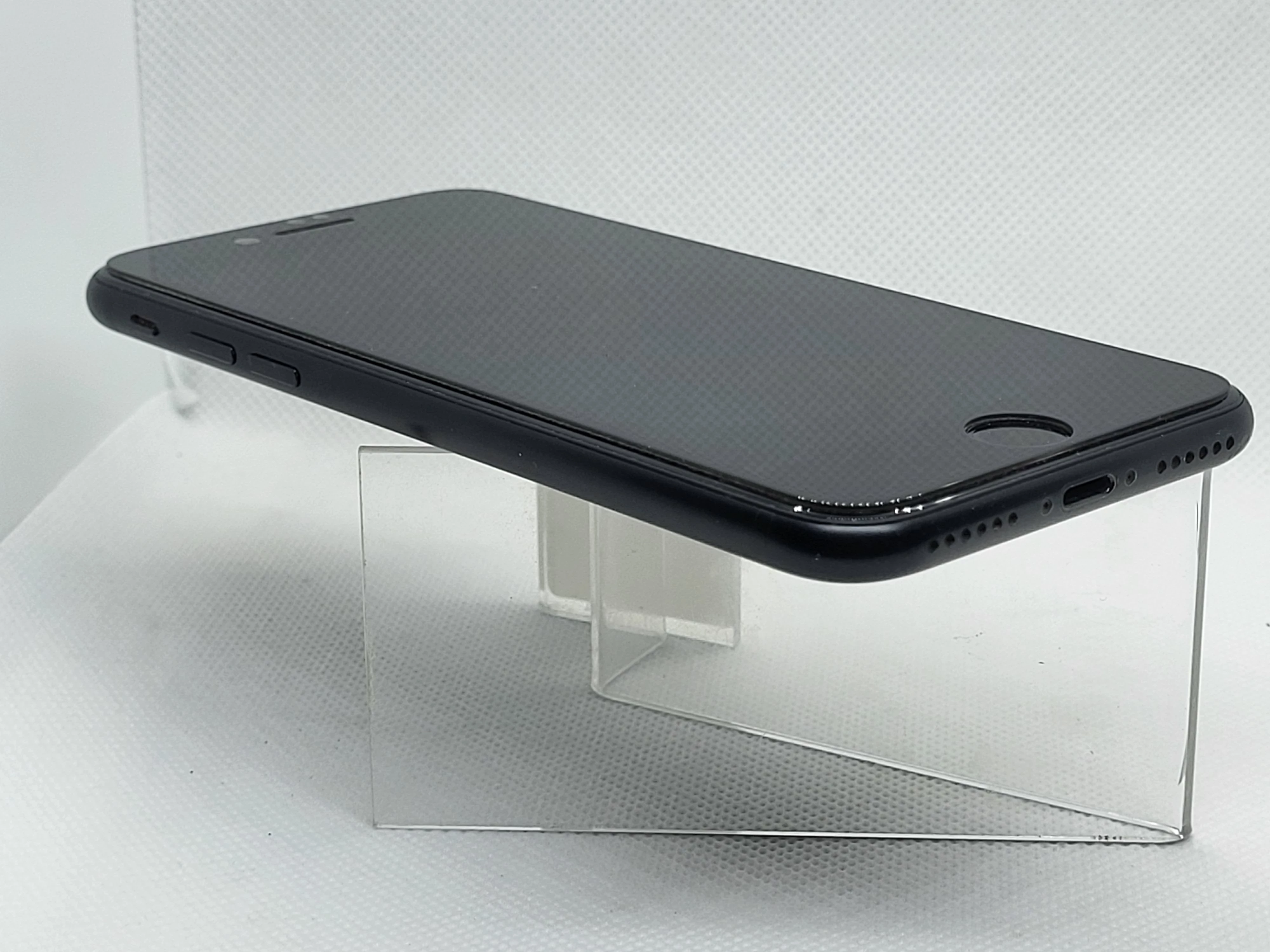 apple-iphone-se-2020-zadbany-przekatna-ekranu-47