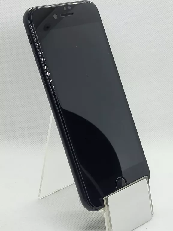 apple-iphone-se-2020-zadbany-ean-gtin-0194252146835