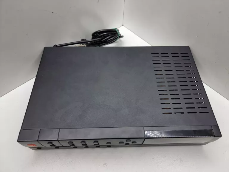 WZMACNIACZ JBL ESC 200