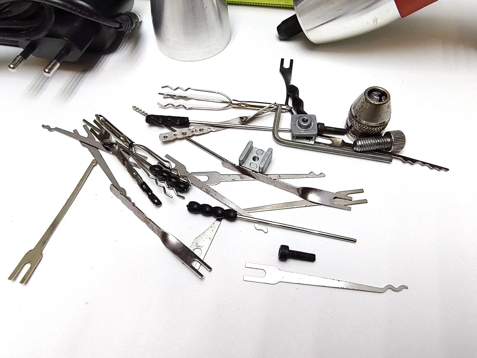 klom-k-303-electric-lock-pick-gun-wytrych-stan-uzywany