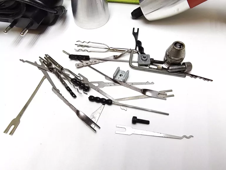 klom-k-303-electric-lock-pick-gun-wytrych-stan-uzywany