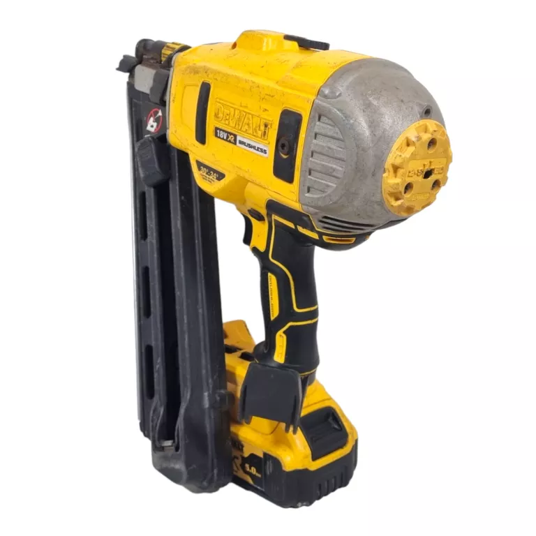 DEWALT GWOŹDZIARKA DCN692 5AH 18V AKUMULATOROWA