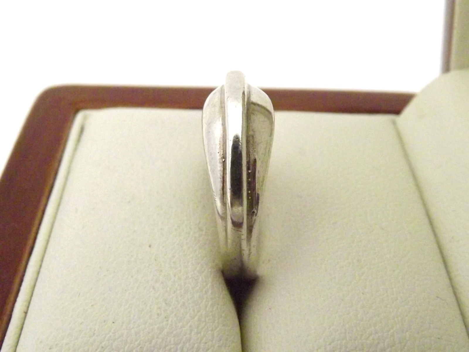 niespotykany-srebrny-pierscionek-399g-925-r13-material-15835-4