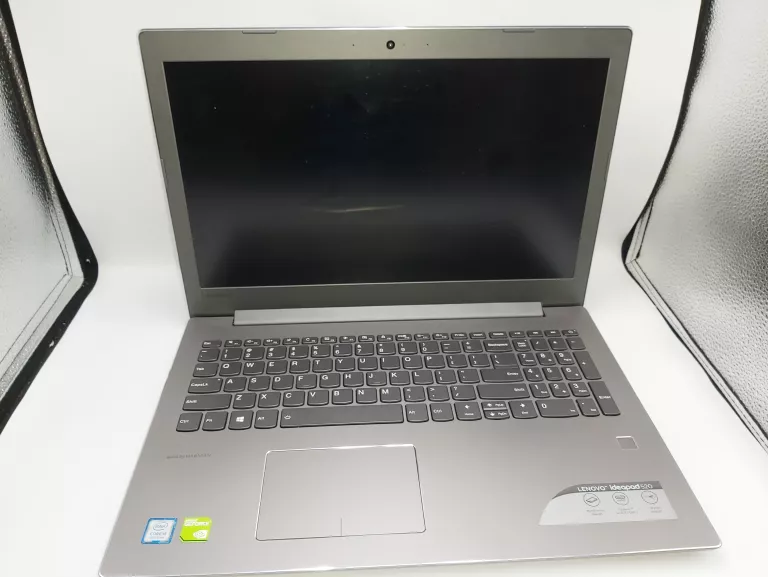LAPTOP LENOVO IDEAPAD 520-15IKB I5/8GB/256GB SSD!