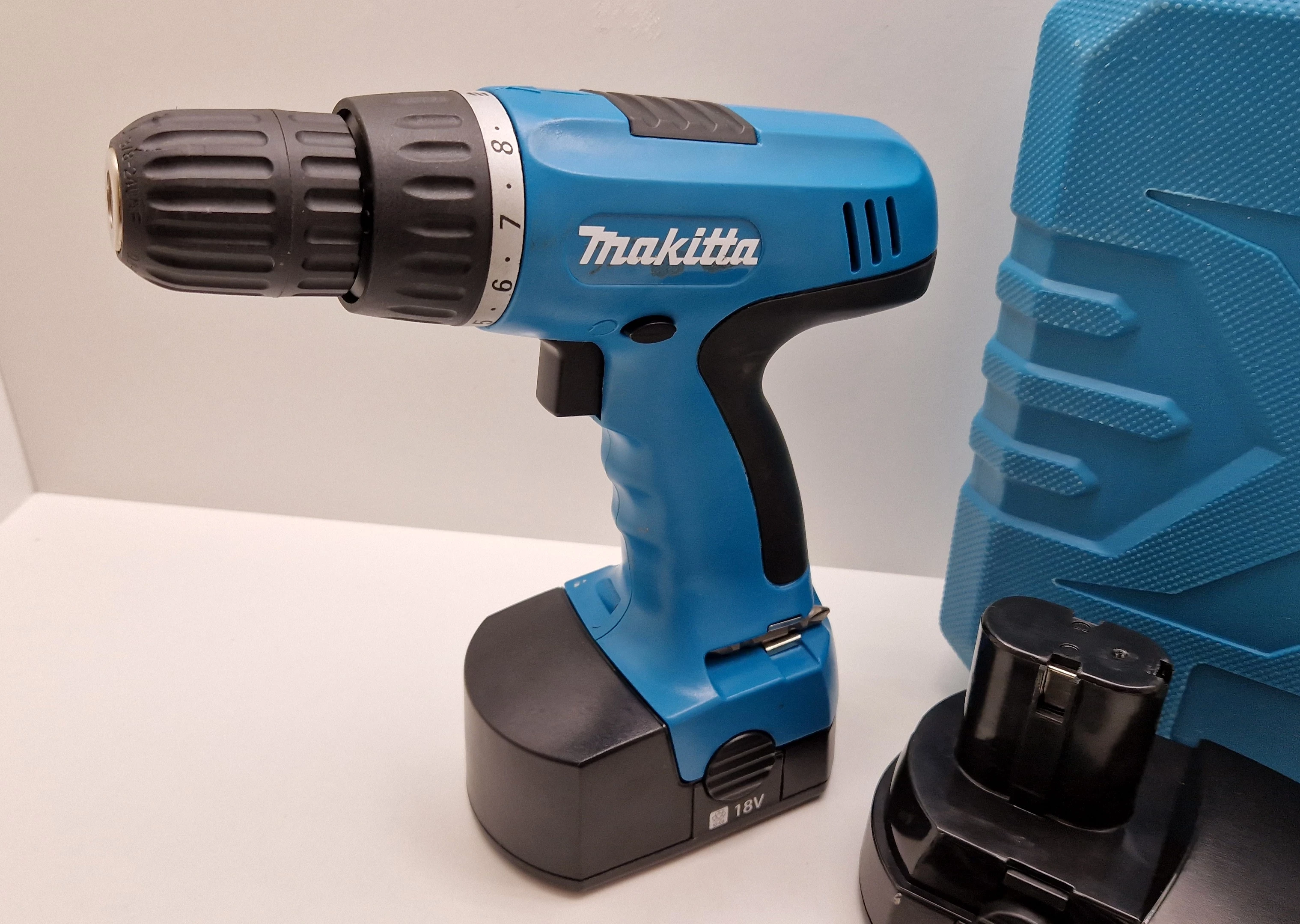 wiertarka-bezprzewodowa-18v-ex-8072-stan-uzywany