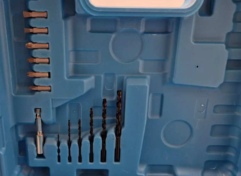 wiertarka-bezprzewodowa-18v-ex-8072-kod-producenta-brak