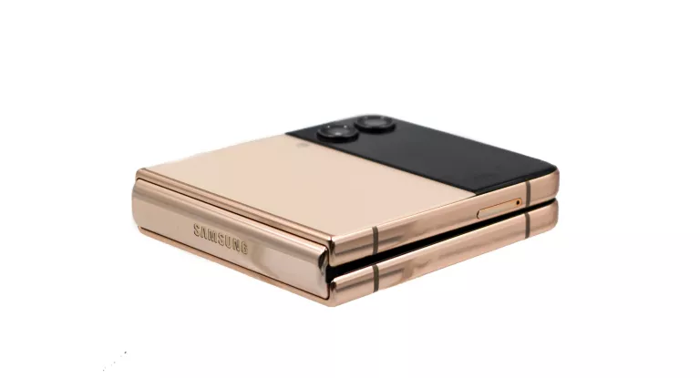 telefon-samsung-galaxy-z-flip4-8-gb-128-gb-stan-uzywany