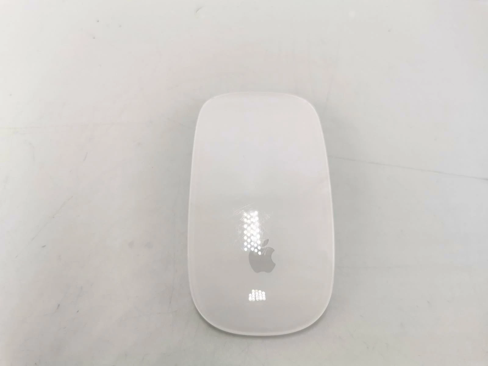 mysz-apple-magic-mouse-a1657-interfejs-bluetooth