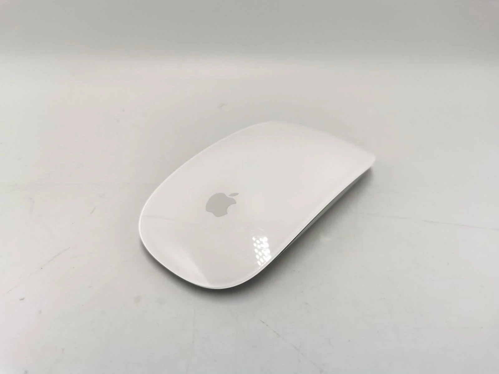 mysz-apple-magic-mouse-a1657-karmelicka-45a-krakow