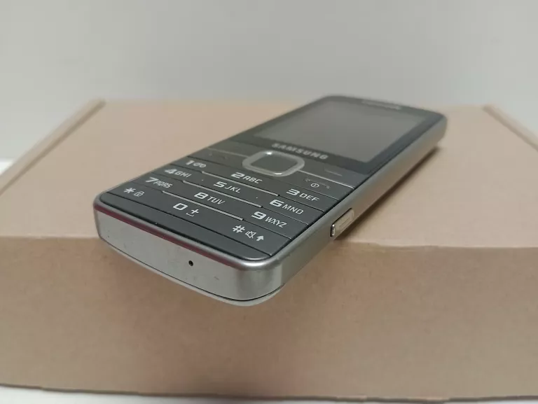 telefon-samsung-gt-s5611-simlock-orange-kolor-srebrny