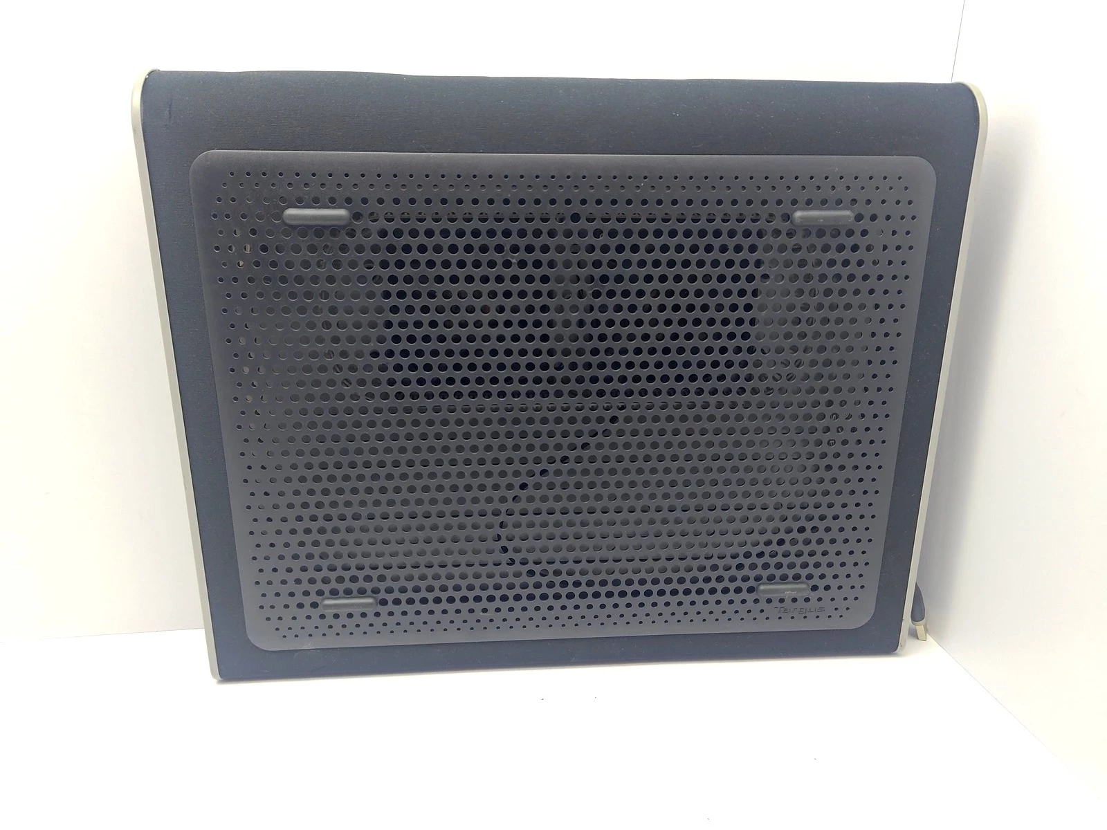 podstawka-chlodzaca-laptop-17-targus-awe55eu-barlickiego-47-kutno