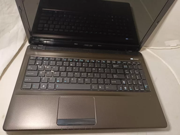 LAPTOP ASUS INTEL PENTIUM P6100/2GB/320GB
