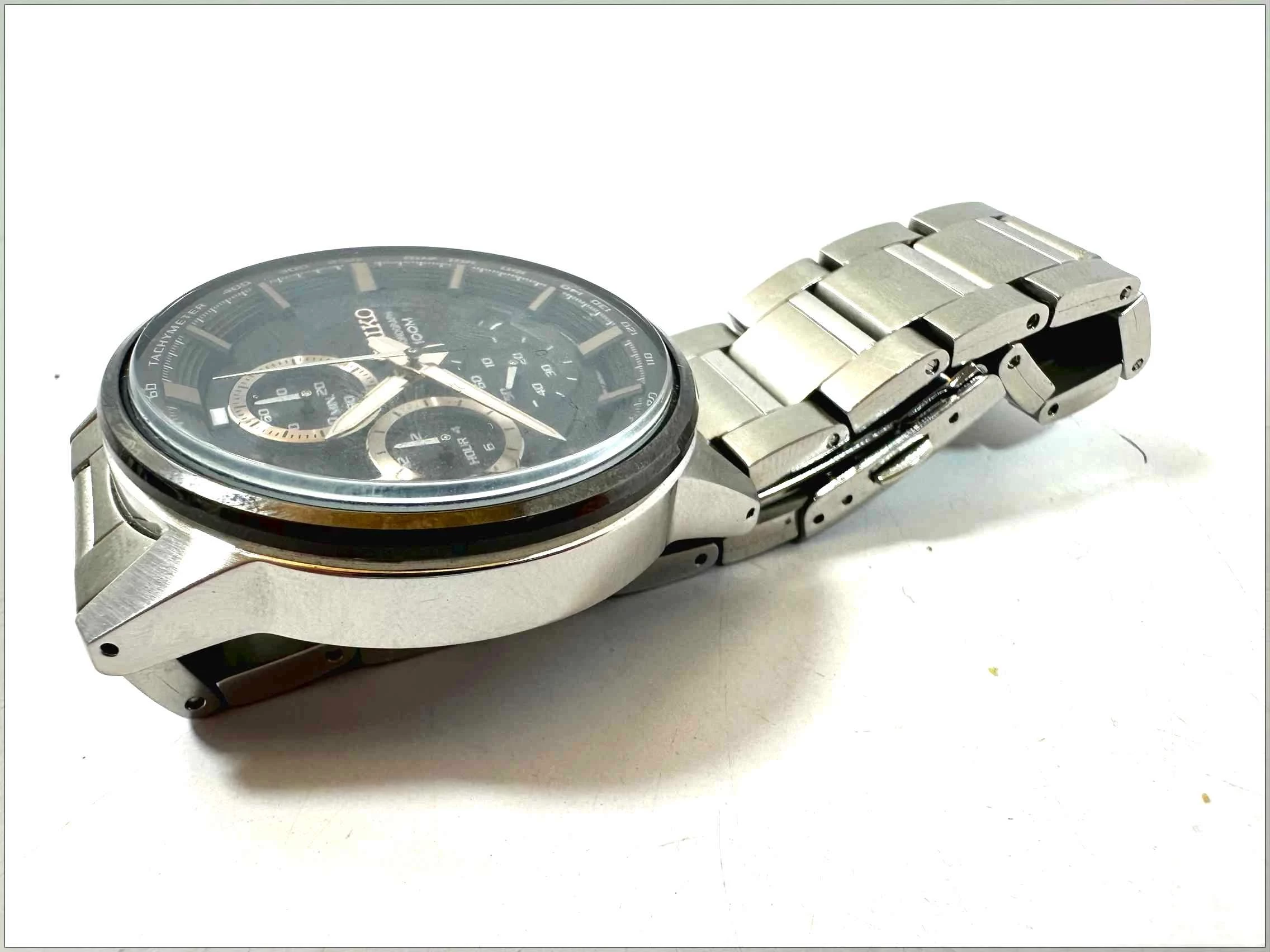 zegarek-seiko-8t67-00g0-funkcje-datownik