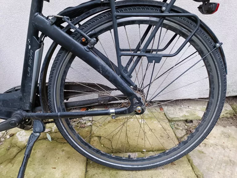 rower-elektryczny-kands-la-riva-e-bike-aku-14ah-kod-producenta-28-la-riva-hydr-18-grafitowy-mat