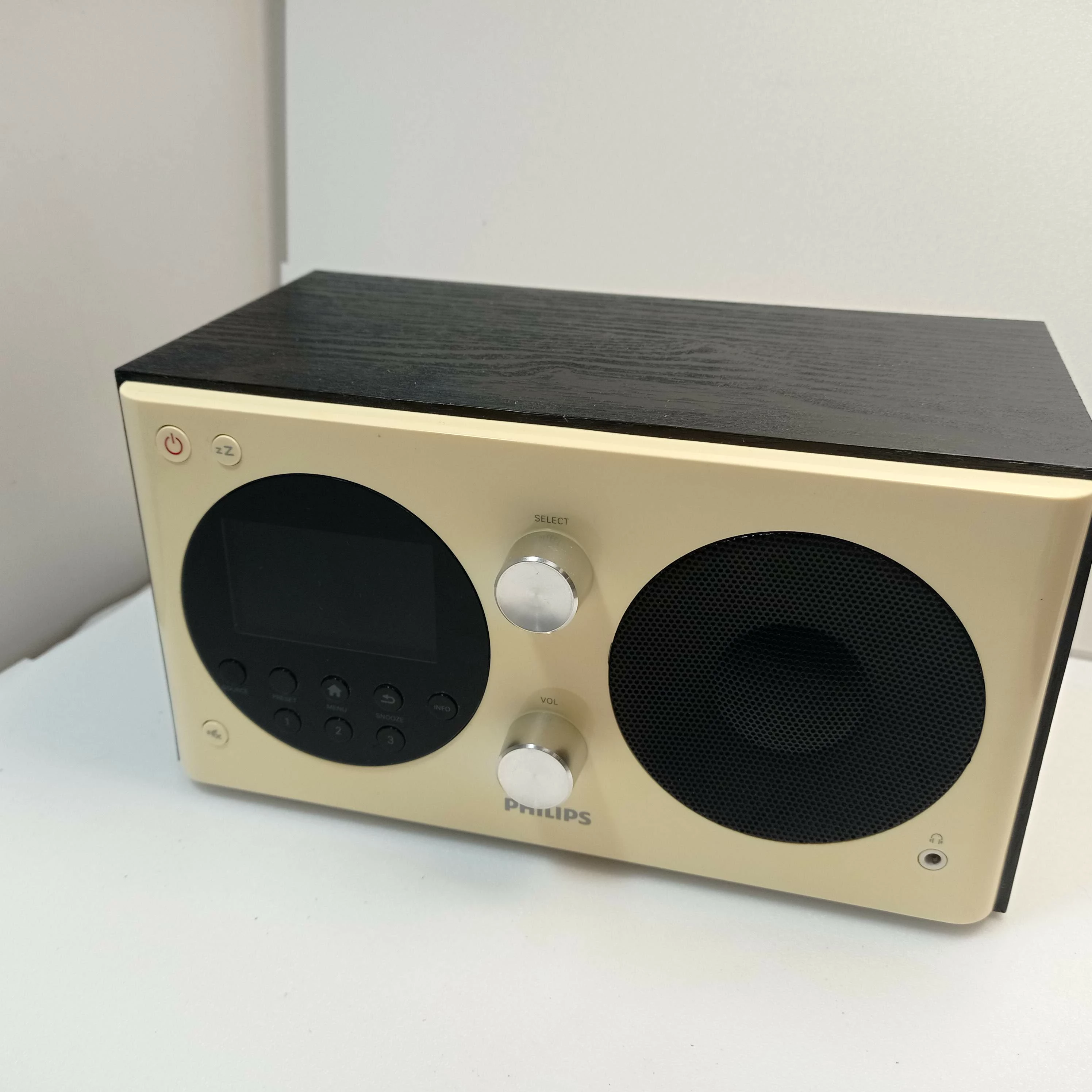 radio-philips-ae8000-pilot-dab-internetowe-wyszynskiego-24-tczew