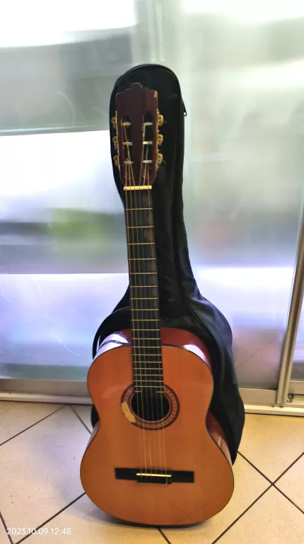 admira-rosario-gitara-klasyczna-44-futeral-rybnicka-3-gliwice-g1