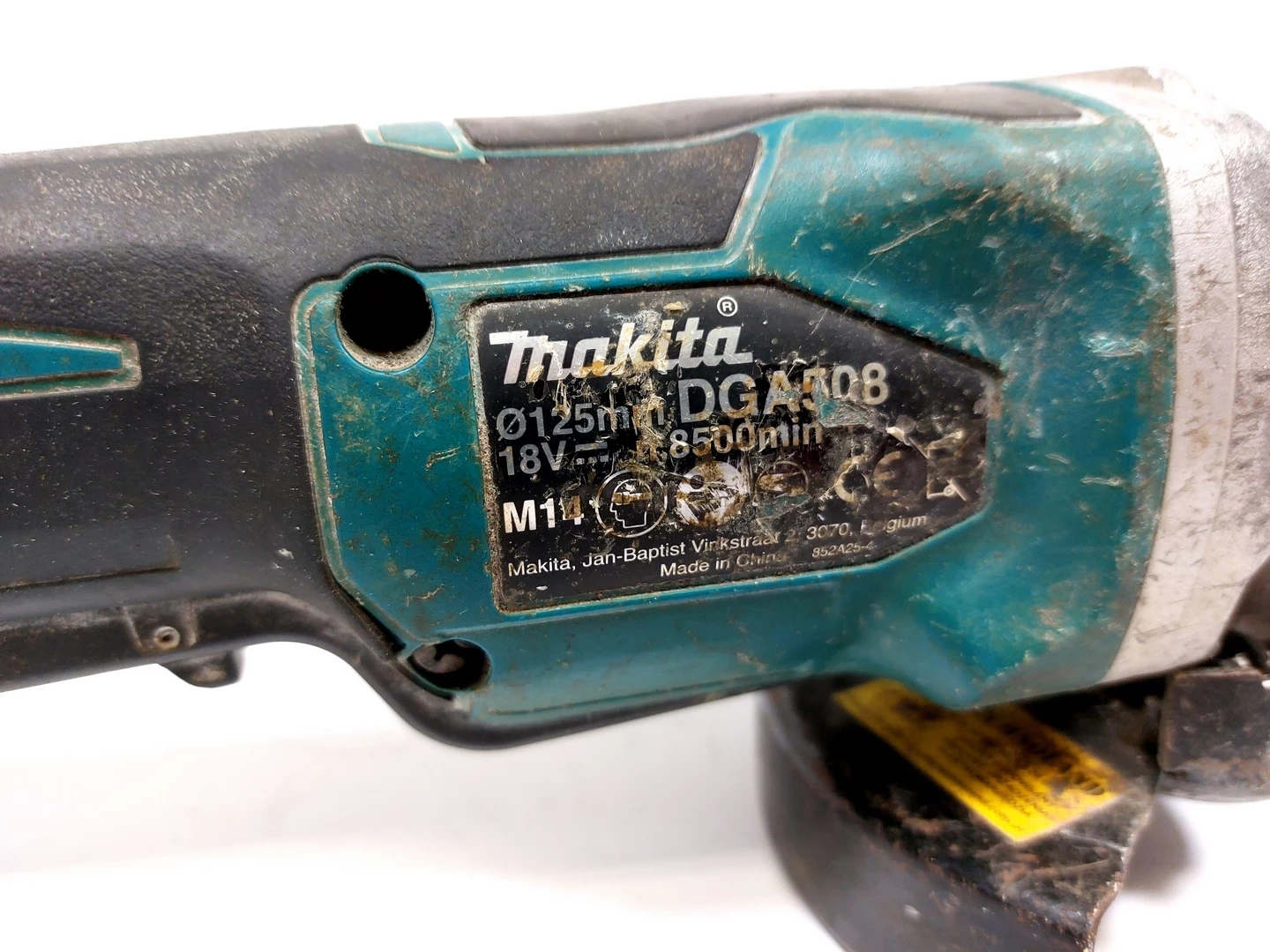 szlifierka-katowa-makita-dga508-uszkodzona-stan-uszkodzony