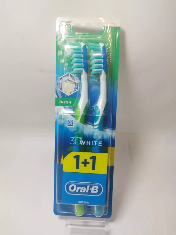 oral-b-advantage-3dwhite-szczoteczka-manualna-do-zebow-srednia-rozmiar-4-30-stycznia-15a4-gorzow-wlkp