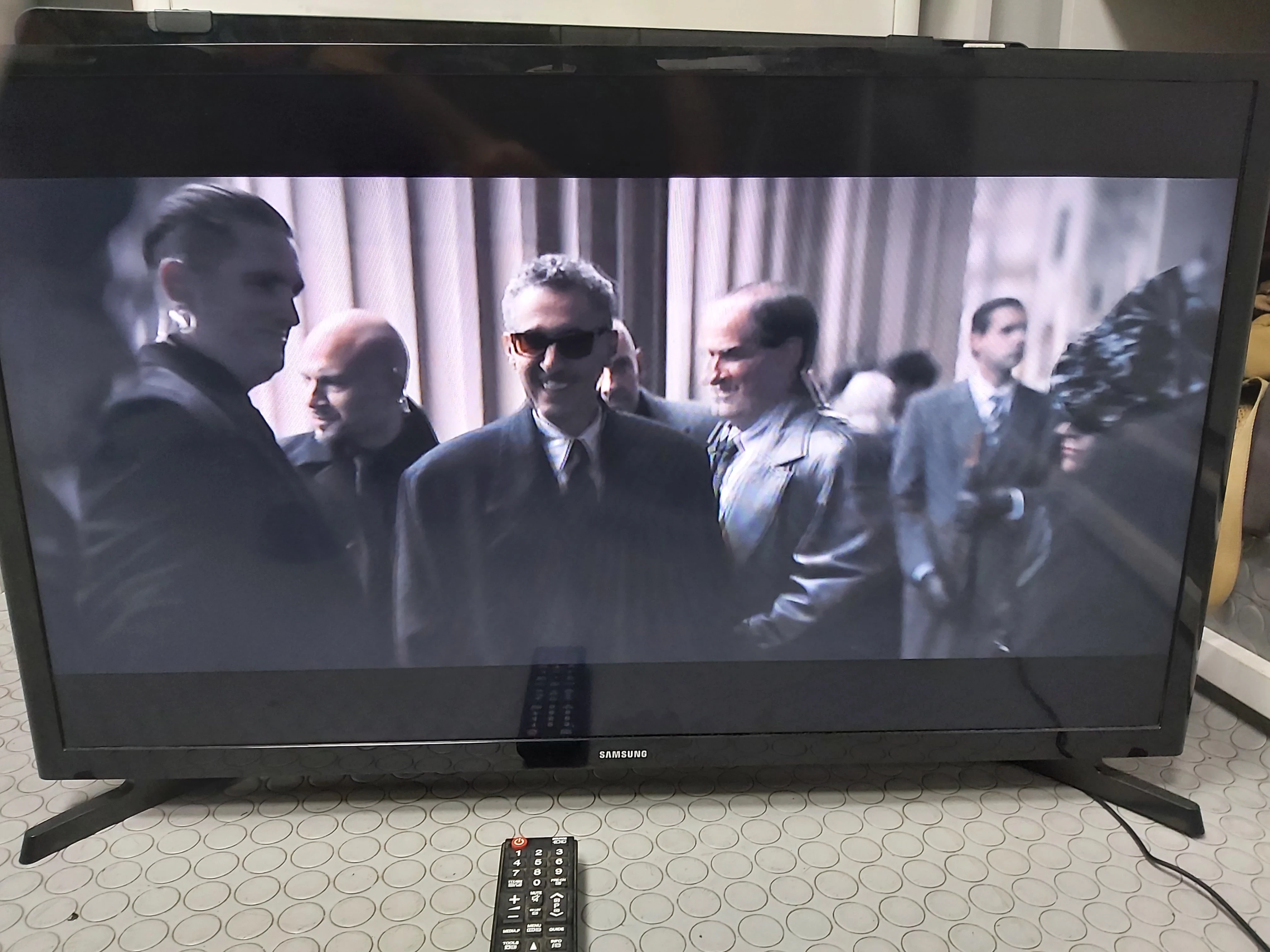 telewizor-samsung-ue32j4000aw-pilot-okazja-slowackiego-17-katowice