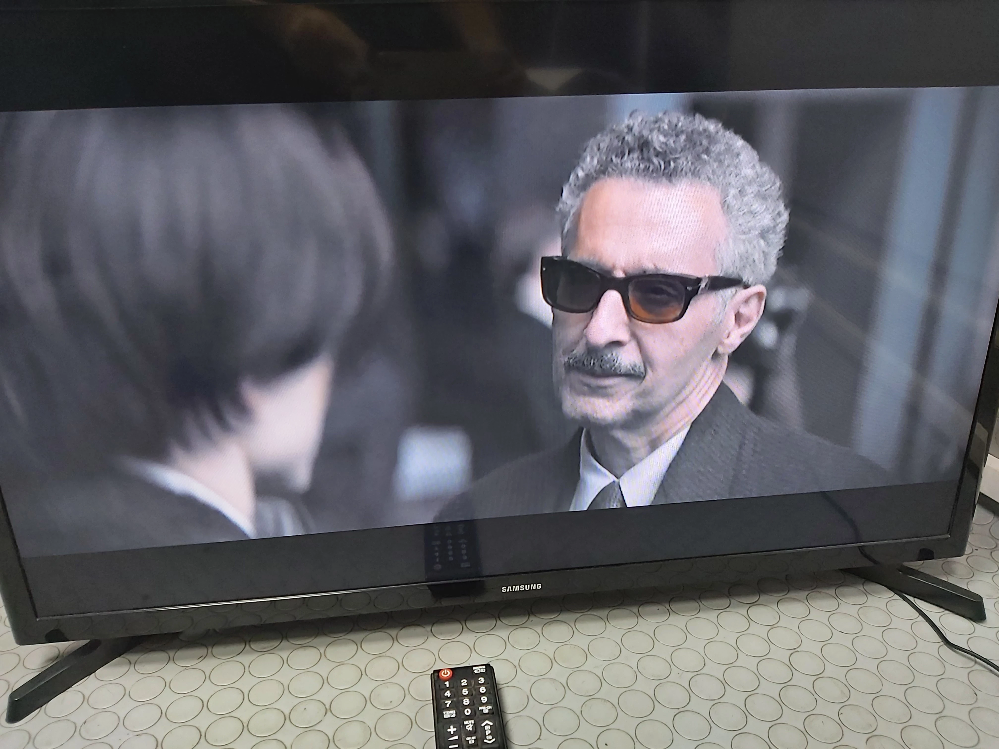 telewizor-samsung-ue32j4000aw-pilot-okazja-stan-uzywany